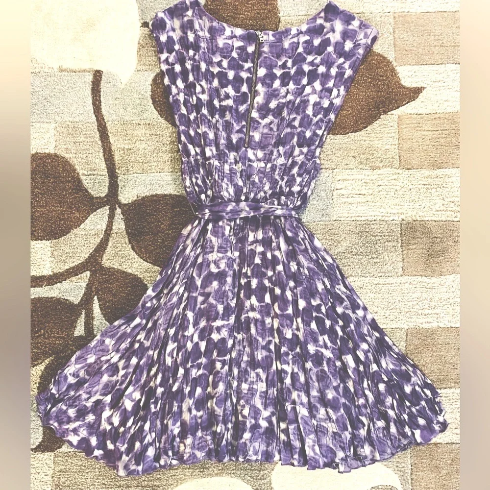 Alice + Olivia Sophisticated Watercolor Crinkled Silk in Grape & Dove Mini Dress